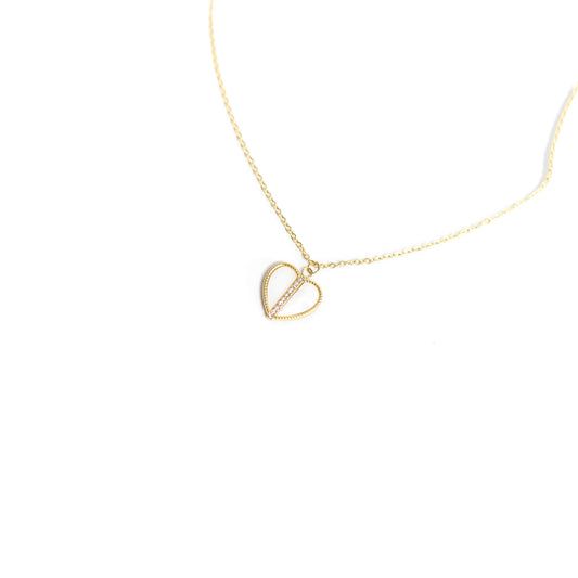 Collier Confident